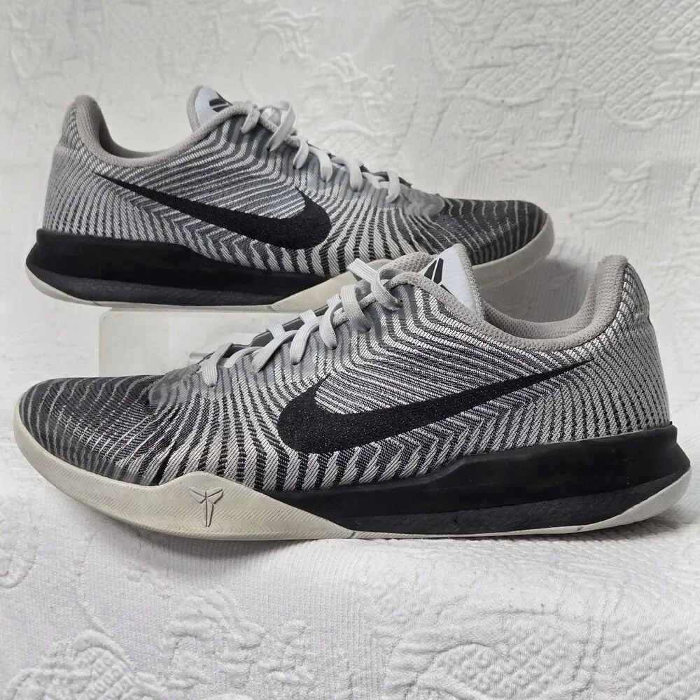 2015 Nike Kobe Mentality 2 Grey Striped Canvas Sneakers Mens 9 Basketball Shoes - Picture 1 of 10